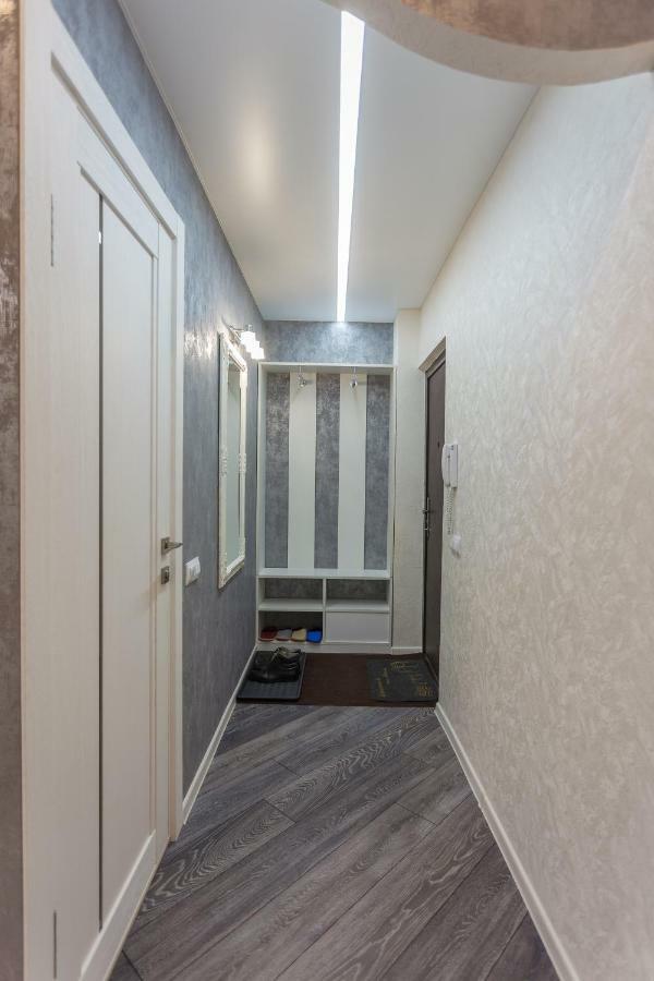 Apartment Dom Kino Minsk Esterno foto